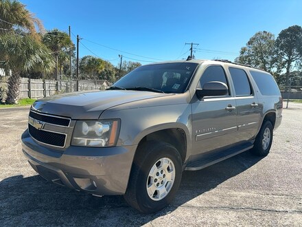 2007 Chevrolet Suburban LT 2WD  1500 LT