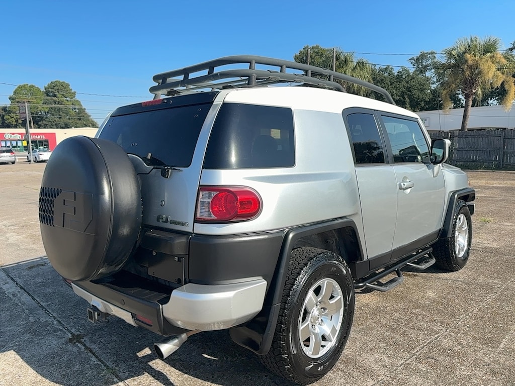 Used 2007 Toyota FJ Cruiser 4DR 2WD AT 2WD  Auto