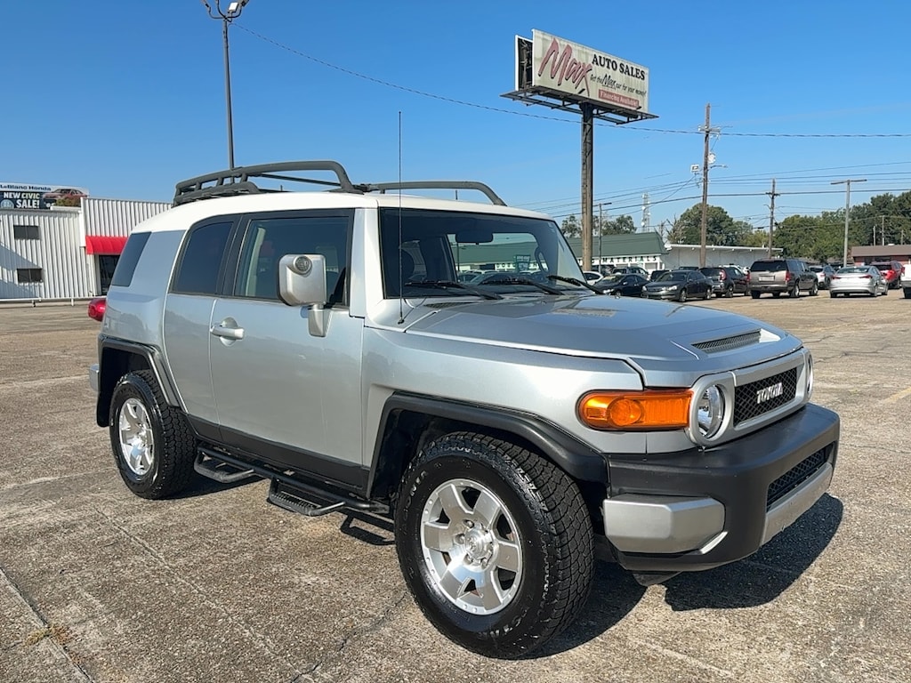 Used 2007 Toyota FJ Cruiser 4DR 2WD AT 2WD  Auto