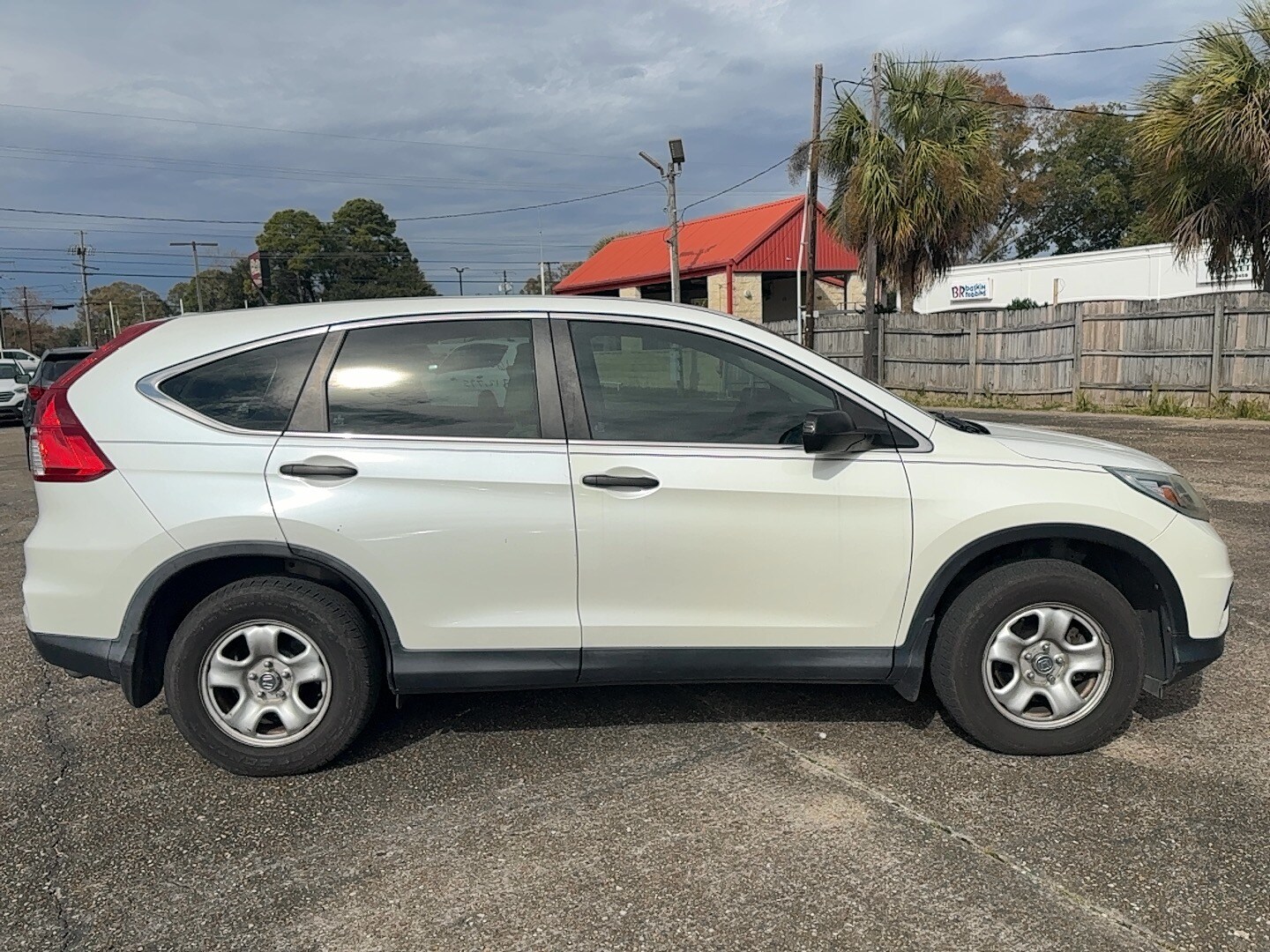 2015 Honda CR-V LX photo 4