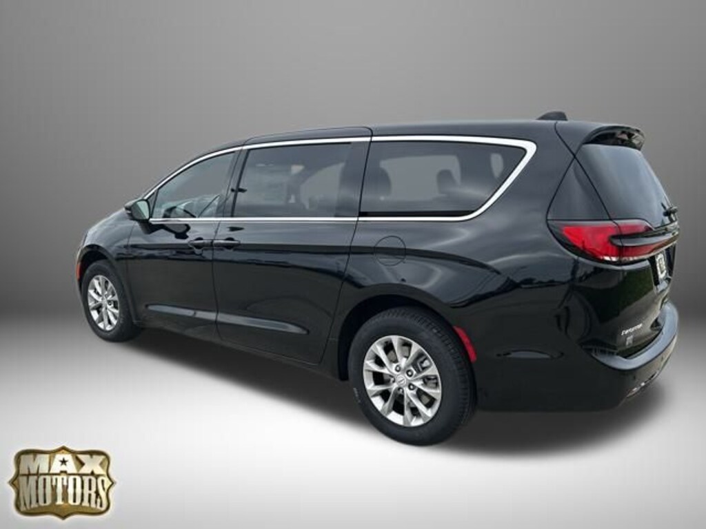 New 2026 Chrysler Pacifica LIMITED AWD Passenger Van