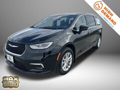 2026 Chrysler Pacifica SELECT AWD Passenger Van