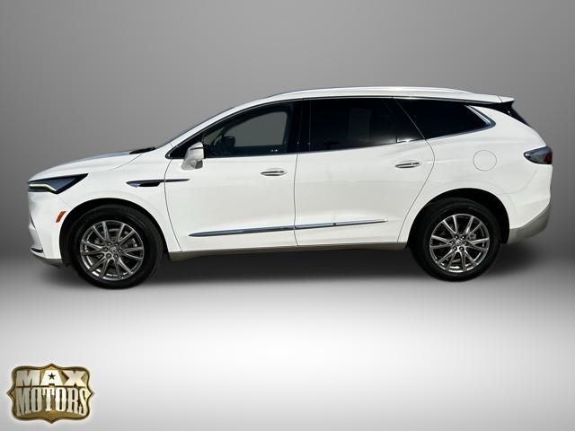 2023 Buick Enclave Premium photo 3