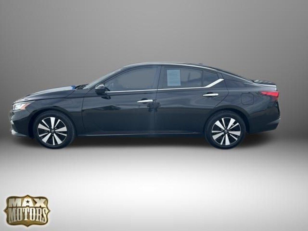 Used 2022 Nissan Altima 2.5 SV Sedan
