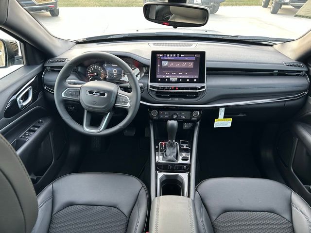 2026 Jeep Compass Latitude Altitude - Photo 19