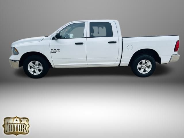 2022 Ram 1500 Classic Tradesman photo 3