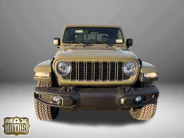 2025 Jeep Gladiator photo 2