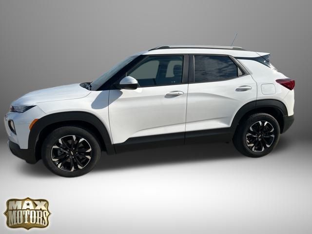2021 Chevrolet Trailblazer LT photo 3