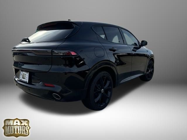 2024 Dodge Hornet R/T photo 3
