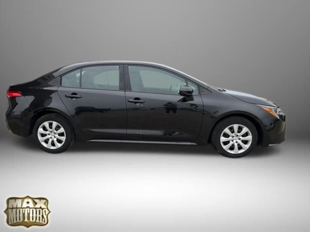 Used 2021 Toyota Corolla LE Sedan