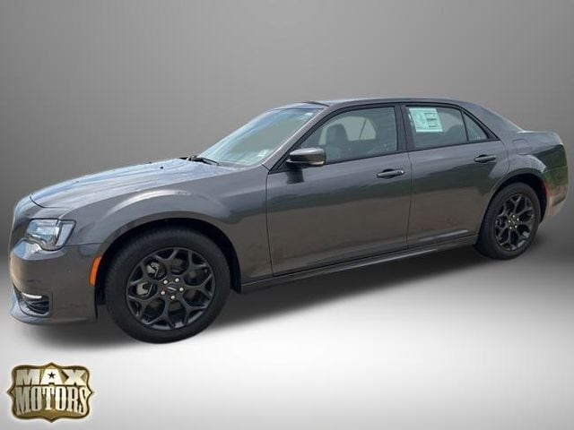 Used 2023 Chrysler 300 Touring L with VIN 2C3CCASG0PH667018 for sale in Kansas City