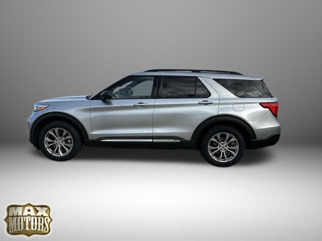2022 Ford Explorer XLT photo 2