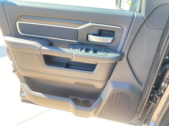 2026 RAM 2500 Big Horn - Photo 16