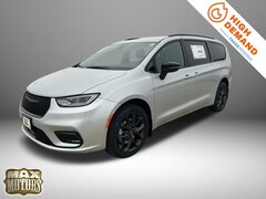 2026 Chrysler Pacifica SELECT AWD Passenger Van