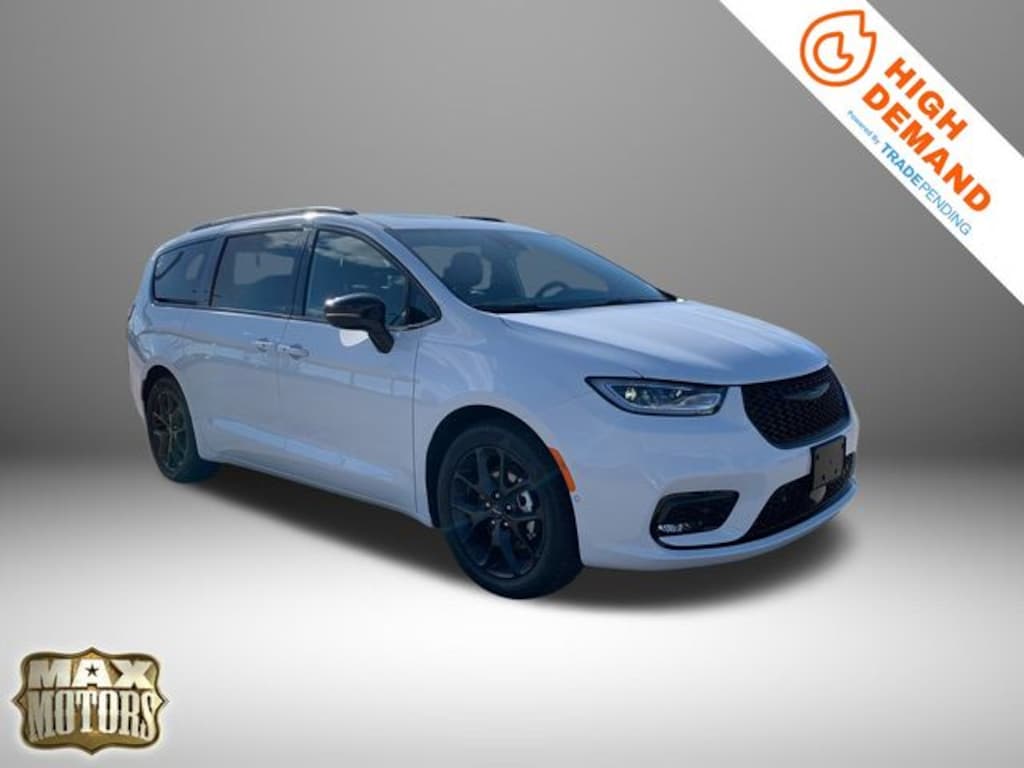 New 2024 Chrysler Pacifica LIMITED Passenger Van