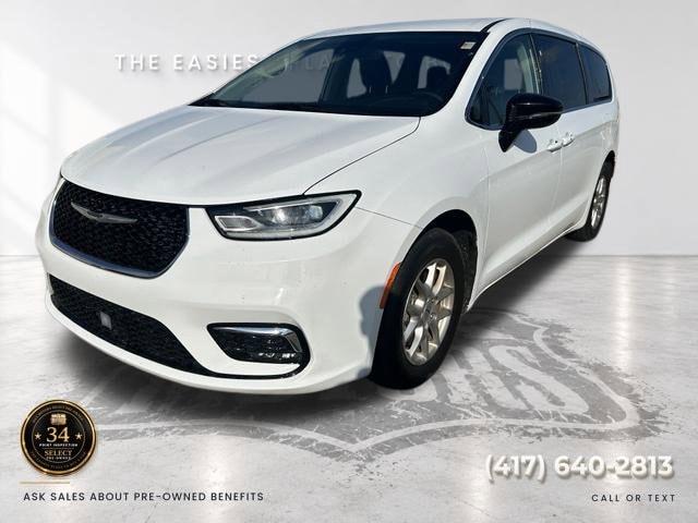 Used 2024 Chrysler Pacifica Touring L with VIN 2C4RC1BG3RR129917 for sale in Kansas City