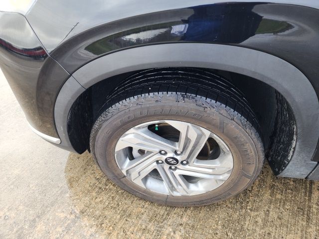 2023 Hyundai Santa Fe SE photo 2