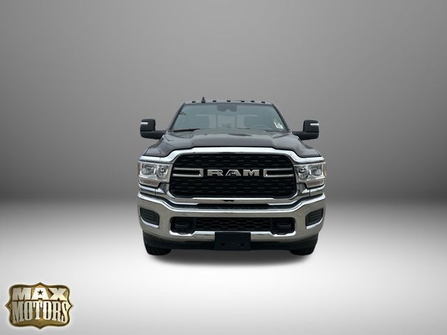 2024 Ram 3500 Tradesman photo 2