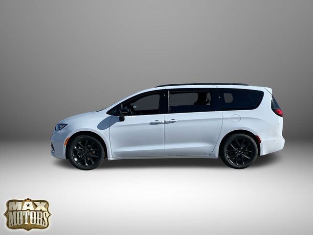 2024 Chrysler Pacifica Limited photo 4