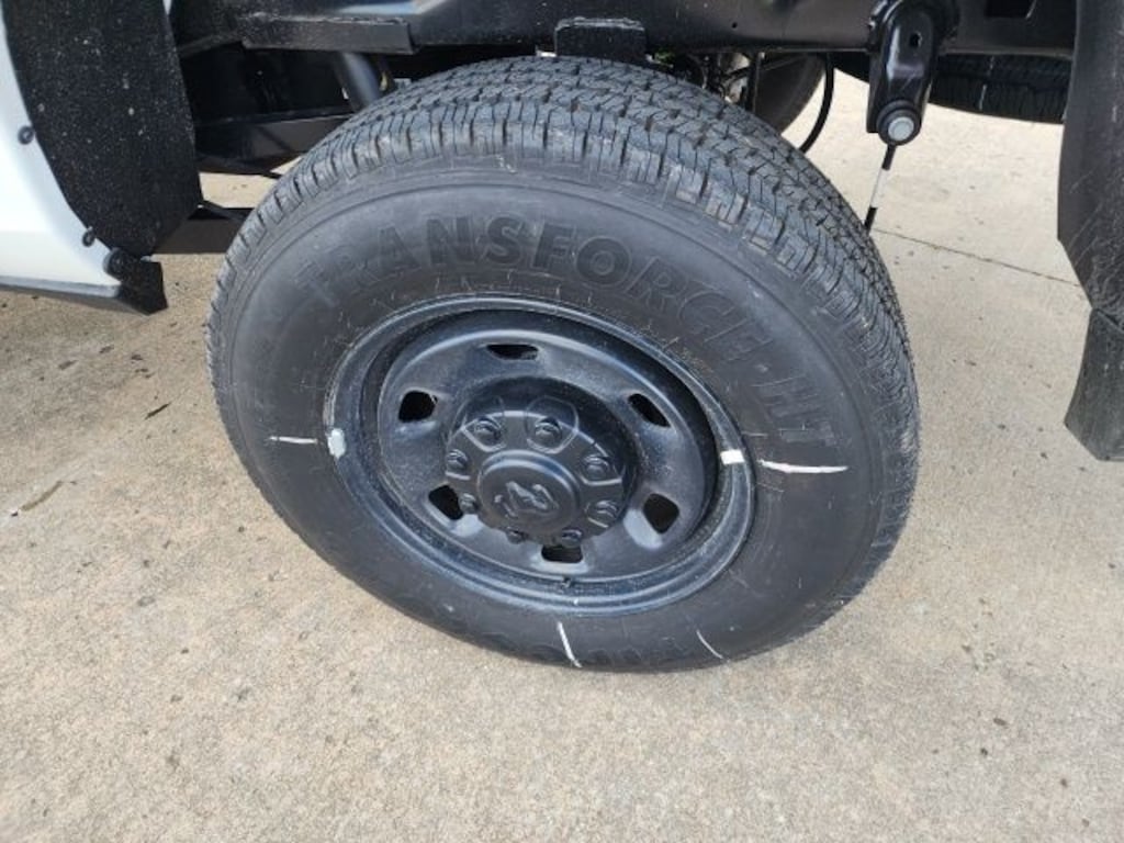 New 2026 Ram 2500 TRADESMAN CREW CAB 4X4 6'4 BOX Pickup