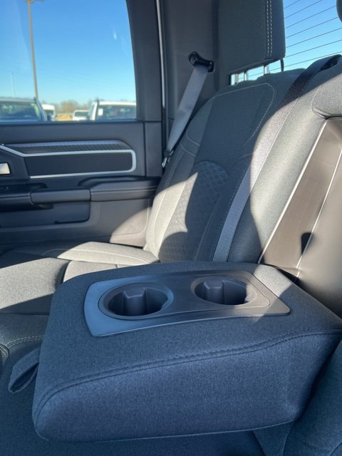 2026 RAM 3500 Big Horn - Photo 21