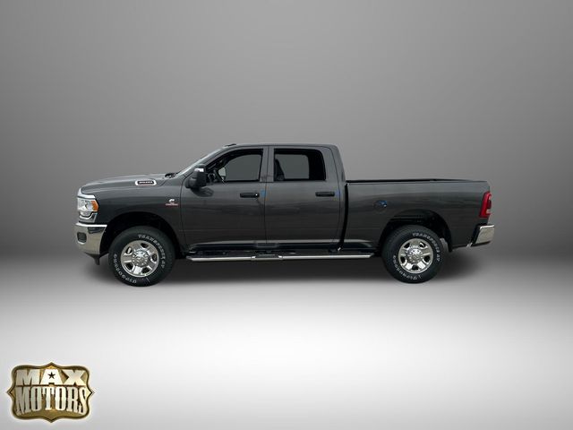 2024 Ram 3500 Tradesman photo 4