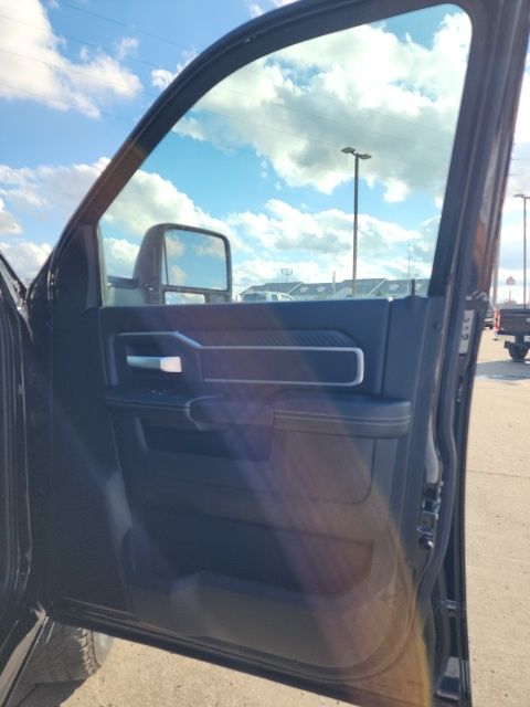2026 RAM 3500 Big Horn - Photo 40