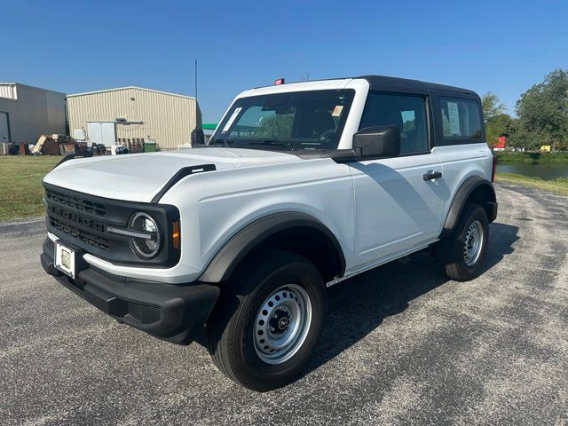 Used 2022 Ford Bronco 2-Door Base with VIN 1FMDE5AH1NLA95433 for sale in Kansas City