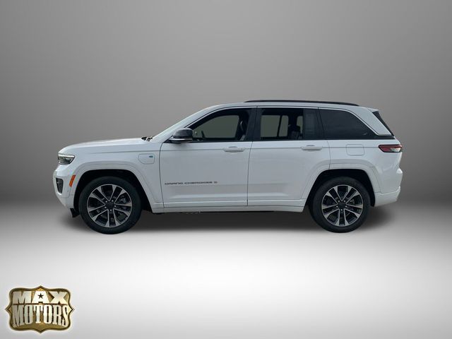 2024 Jeep Cherokee 4xe Overland photo 4