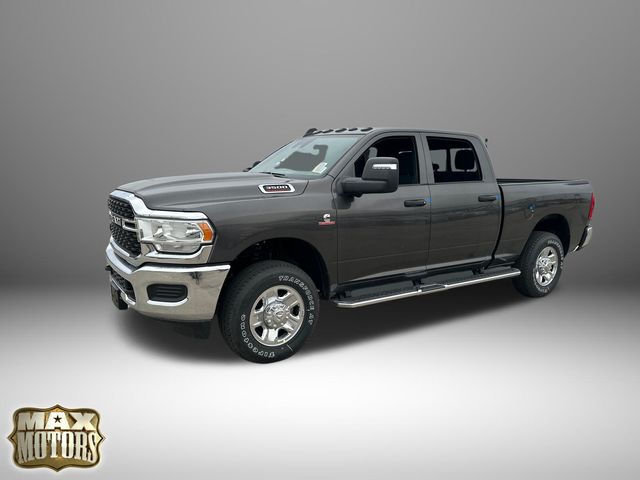 2024 Ram 3500 Tradesman photo 3