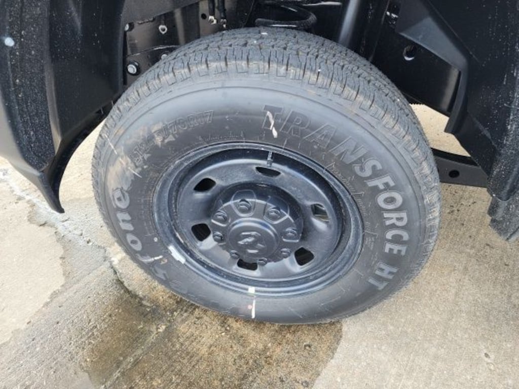 New 2026 Ram 2500 TRADESMAN CREW CAB 4X4 6'4 BOX Pickup