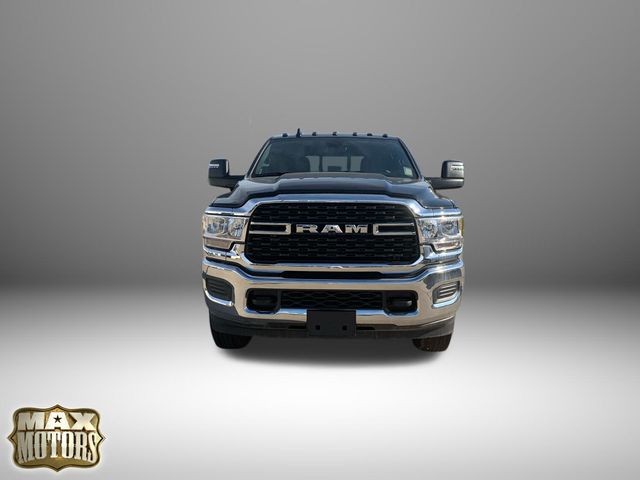 2024 Ram 3500 Tradesman photo 2