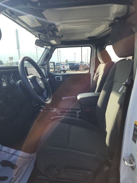 2026 Jeep Wrangler 4-Door Sport - Photo 19