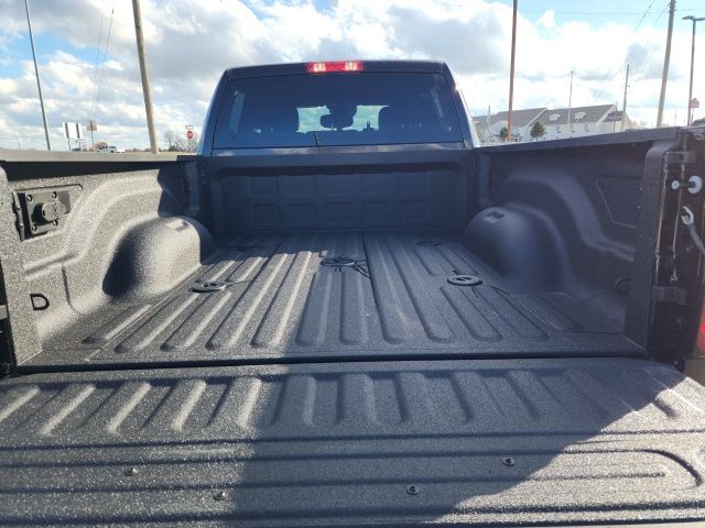 2026 RAM 3500 Big Horn - Photo 10