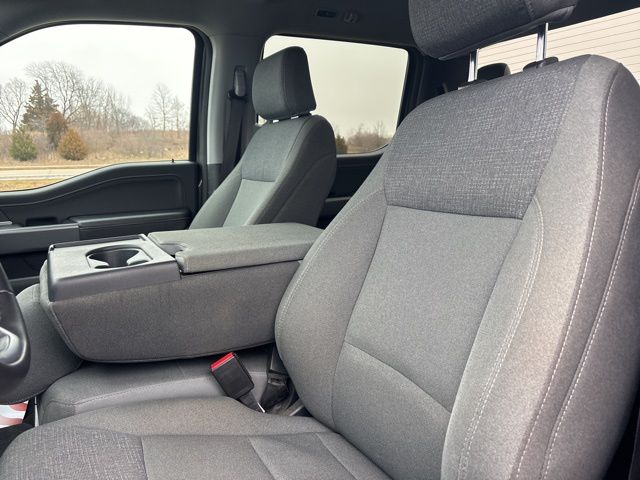 2025 Ford F-150 XLT - Photo 17