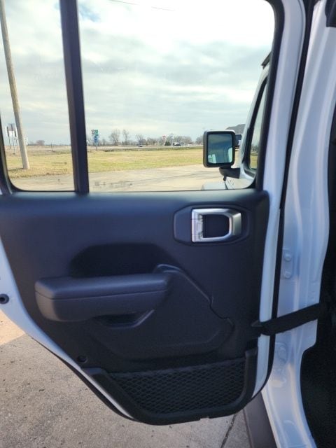 2026 Jeep Wrangler 4-Door Sport - Photo 30