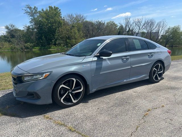 Used 2022 Honda Accord Hybrid Sport with VIN 1HGCV3F28NA004096 for sale in Kansas City