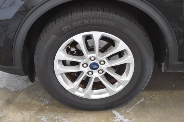2022 Ford Escape SE photo 4