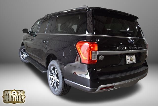 2024 Ford Expedition MAX XLT photo 3
