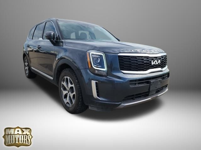 2022 Kia Telluride EX photo 2