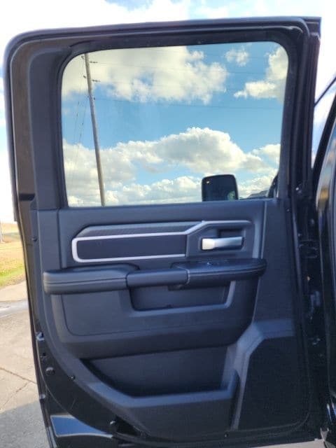 2026 RAM 3500 Big Horn - Photo 35