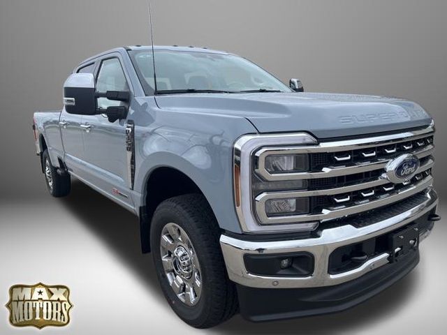 2026 Ford F-350 Lariat photo 3