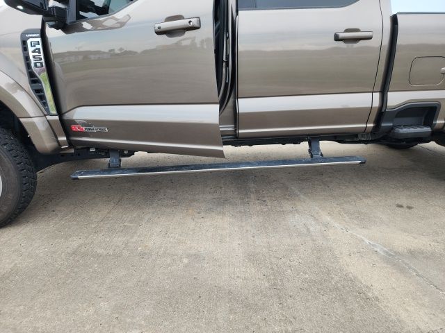 2023 Ford F-450 Lariat photo 4