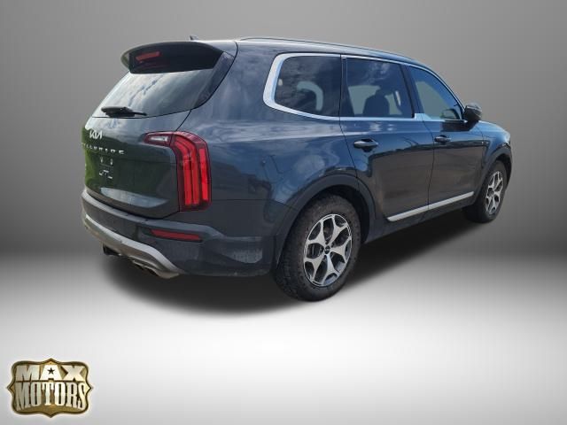 2022 Kia Telluride EX photo 2