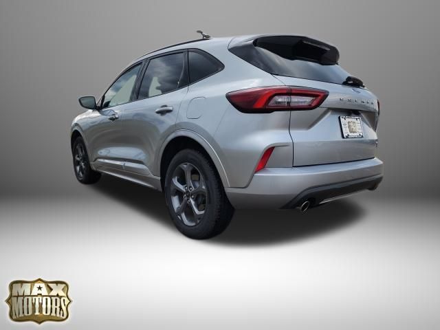 2023 Ford Escape ST-Line photo 3
