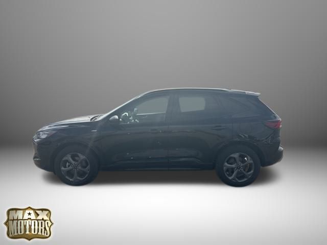2023 Ford Escape ST-Line photo 4