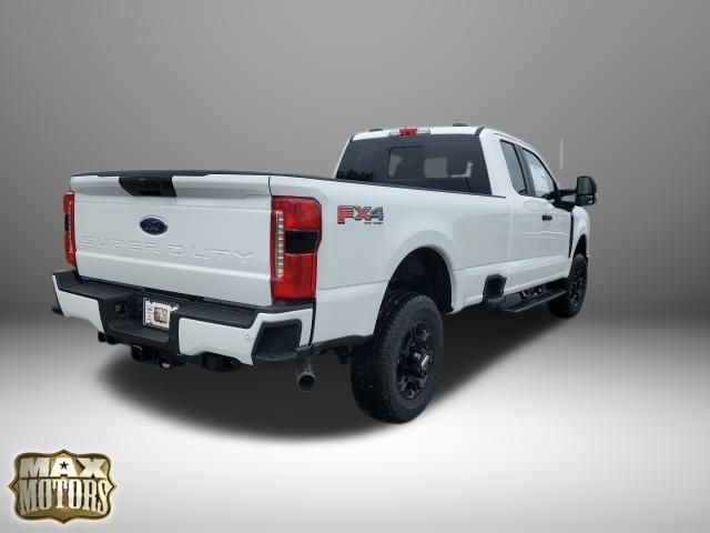2025 Ford F-350 XL photo 3