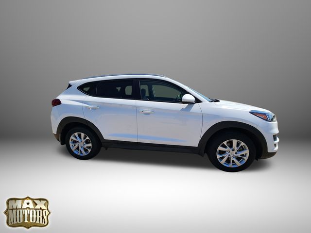 2021 Hyundai Tucson Value photo 2