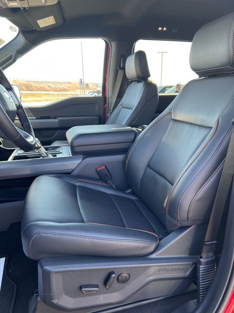 2025 Ford F-150 Lariat - Photo 13