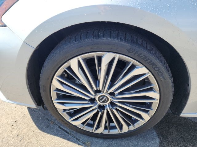 2023 Nissan Altima 2.5 SL photo 4